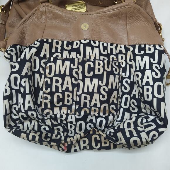 Marc by Marc Jacobs Classic Q Taupe Brown Pebbled Leather Shoulder Bag - Picture 13 of 16